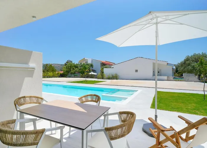 Filoxenia Luxury Apartments