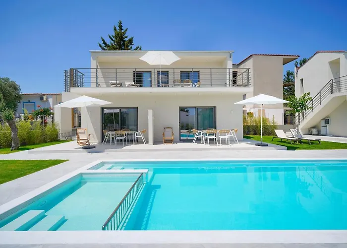 Filoxenia Luxury Apartments